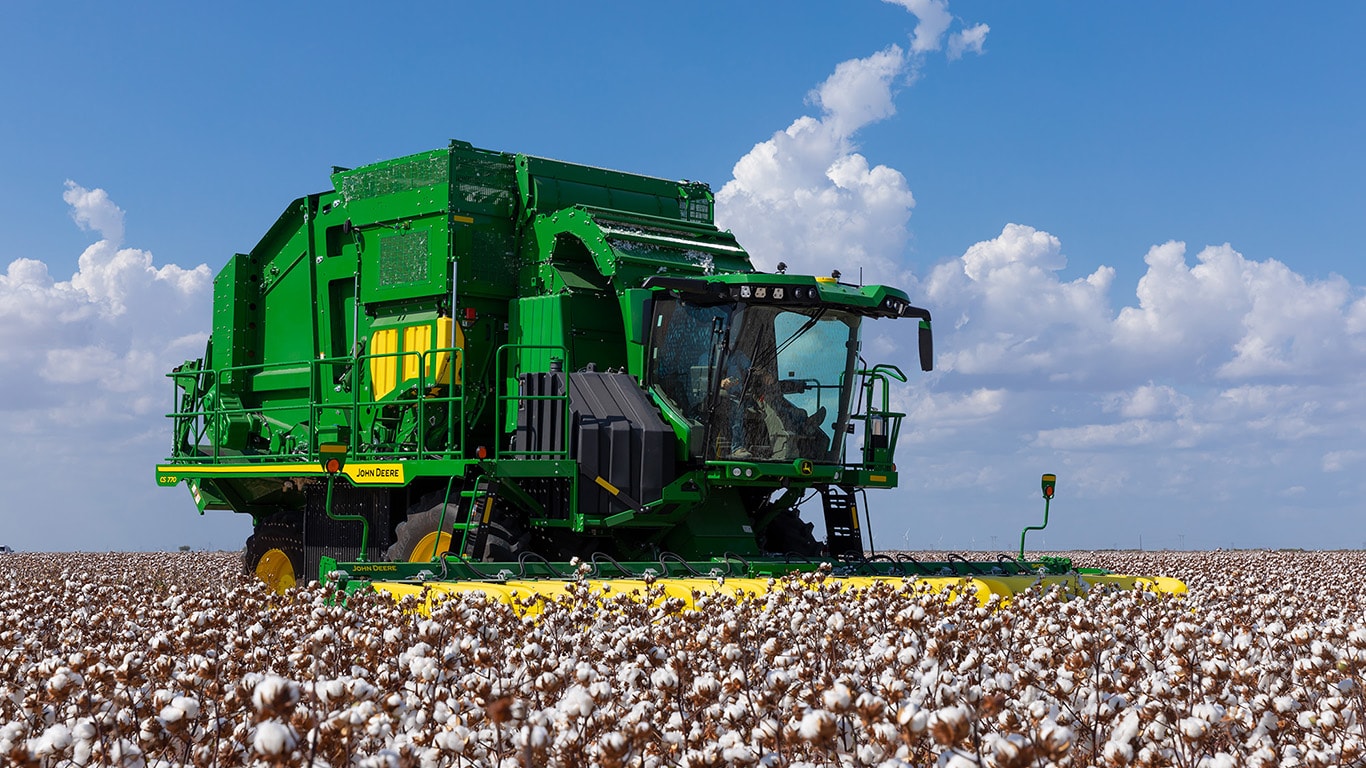 CS770 cotton picker in a cotton field